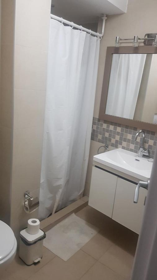 Grand Central Accommodation - Smardan Boekarest Buitenkant foto