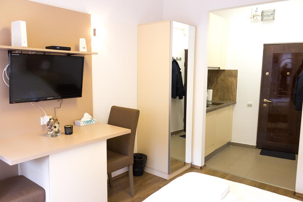 Grand Central Accommodation - Smardan Boekarest Buitenkant foto